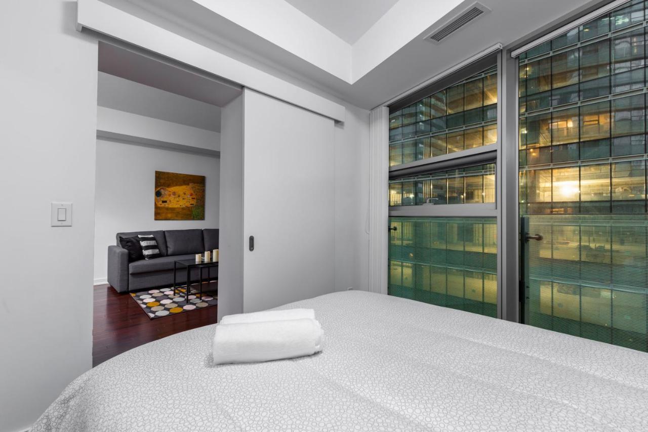 The York Boutique Suites Toronto Luaran gambar