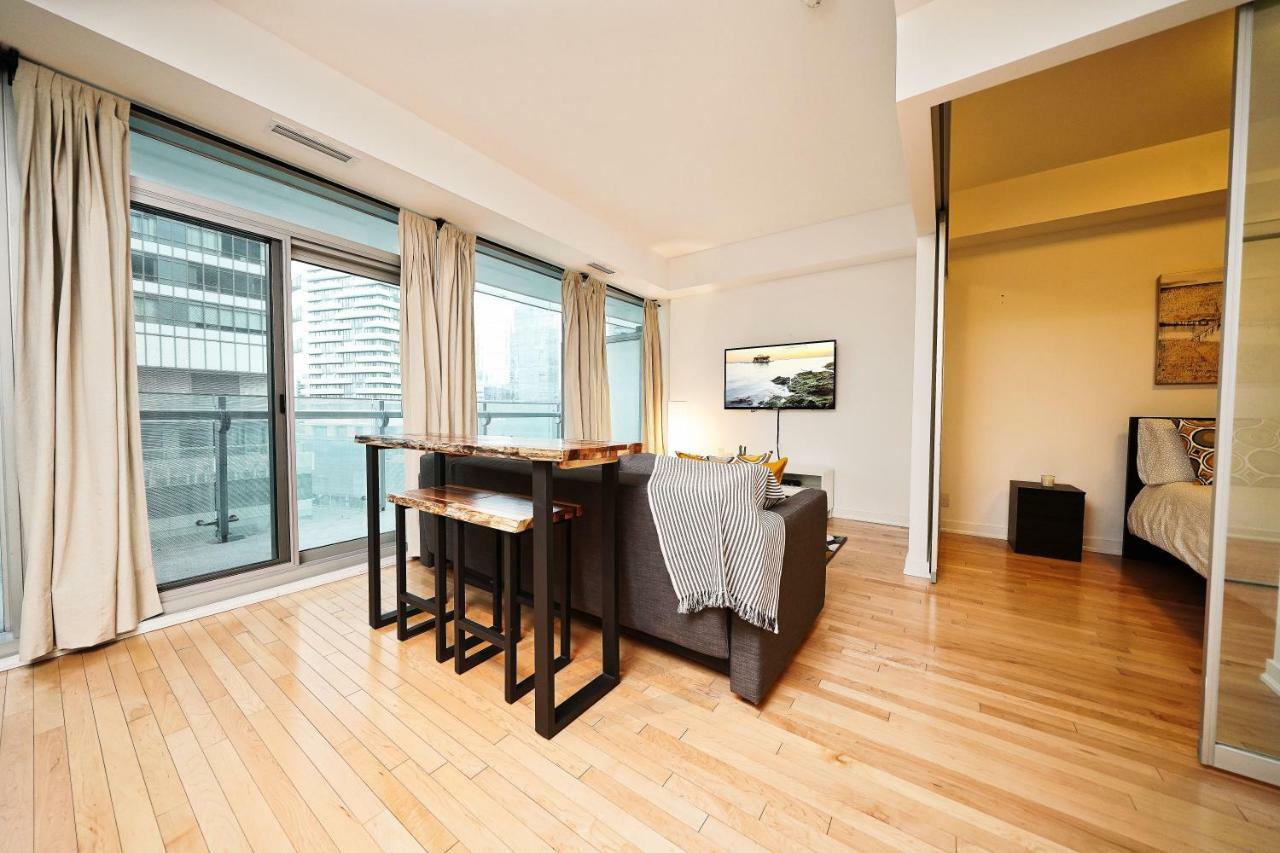 The York Boutique Suites Toronto Luaran gambar